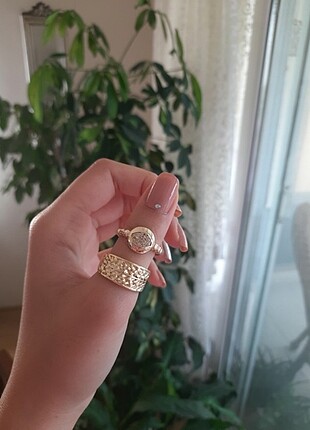 Sarı yüzük