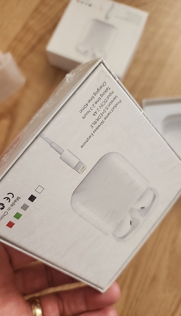 Beyaz i12 Kablosuz Bluetooth Kulaklık - Görsel 5