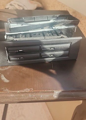 Siyah Araba Müzik Sistemi Ünitesi - Görsel 4