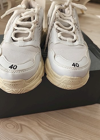 Balenciaga Beyaz Bağcıklı Spor Ayakkabı - Görsel 2