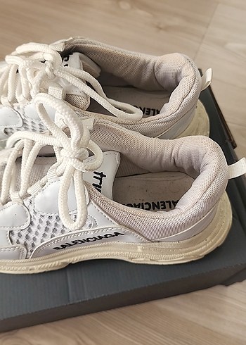 Balenciaga Beyaz Bağcıklı Spor Ayakkabı - Görsel 4