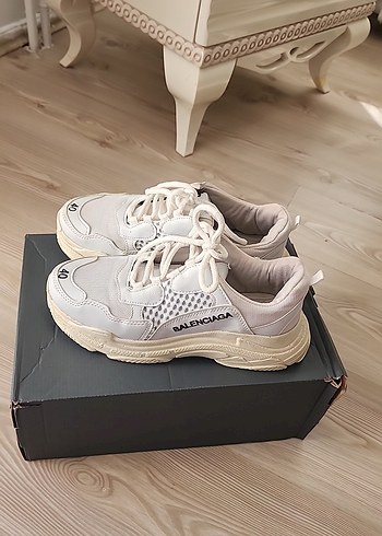 Balenciaga Beyaz Bağcıklı Spor Ayakkabı - Görsel 5