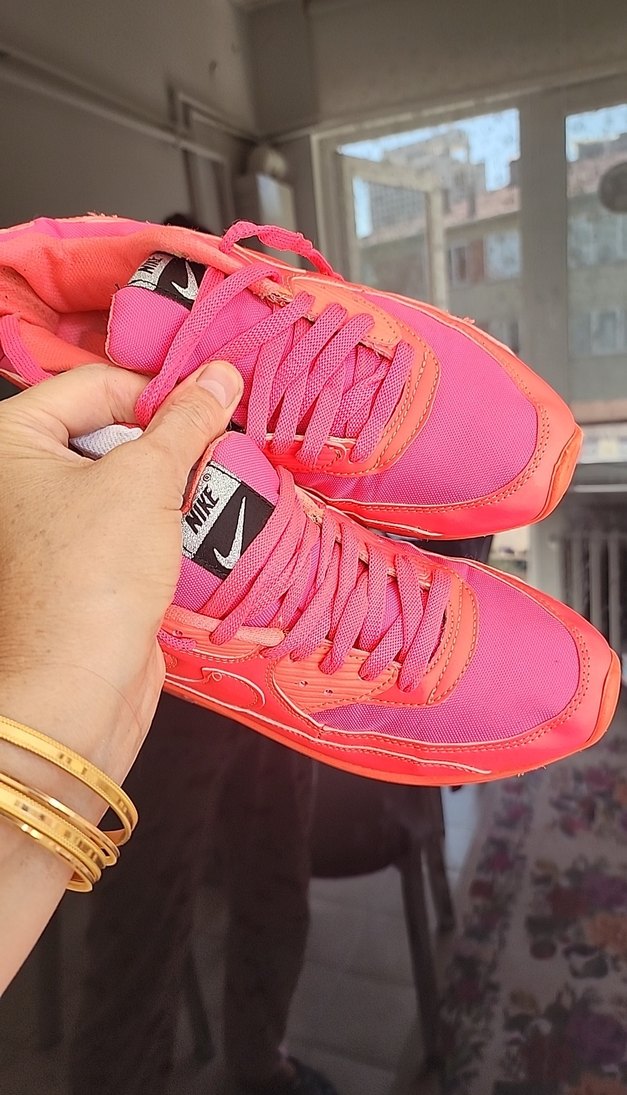 Pembe Nike Kadın Yüksek Topuklu Spor Ayakkabı - Görsel 2