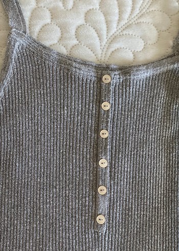 Gri V Yakalı Triko Midi Elbise simli gibi - Görsel 3