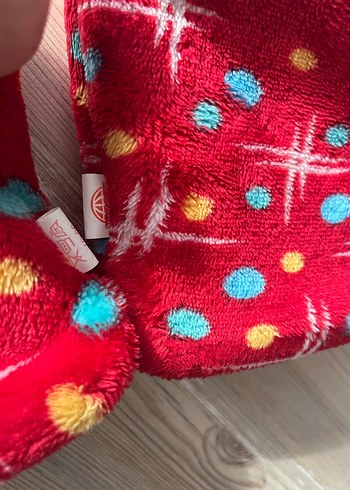 Kız Çocuk Kırmızı Renkli Desenli Sıcak Terlik - Görsel 5