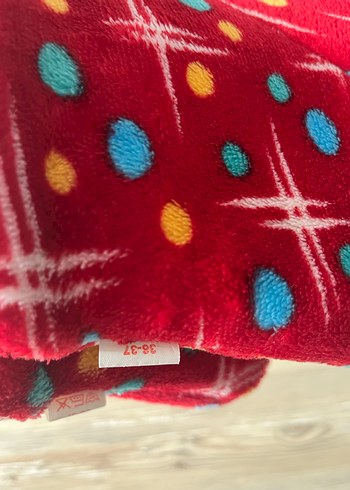 Kız Çocuk Kırmızı Renkli Desenli Sıcak Terlik - Görsel 2