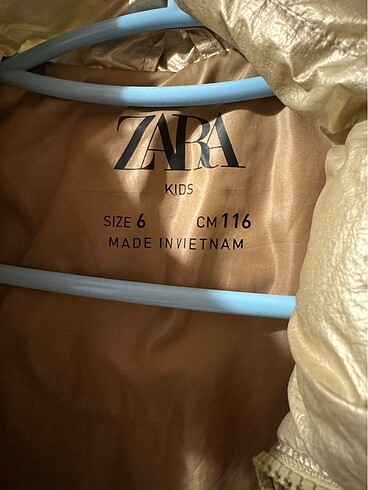 Zara Mont kaz tüyü