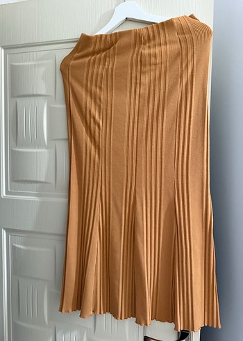 Bej Pileli Kadın Triko ve Etek(Alt Üst Takım) - Görsel 3