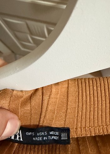 Bej Pileli Kadın Triko ve Etek(Alt Üst Takım) - Görsel 4