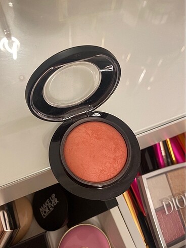 MAC Mac Like Me Love Me Allık