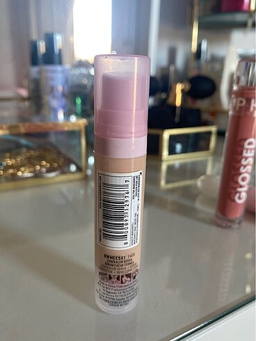 NYX Nyx kapatıcı 01 fair