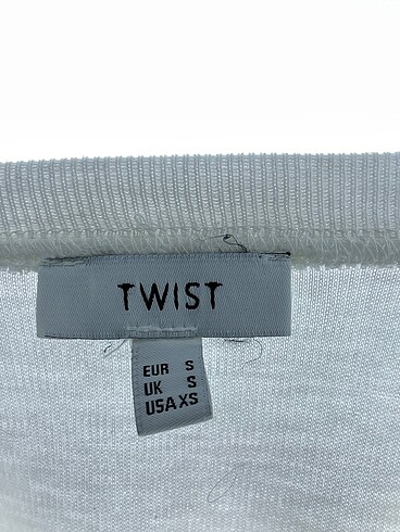 s Beden beyaz Renk Twist T-shirt %70 İndirimli.