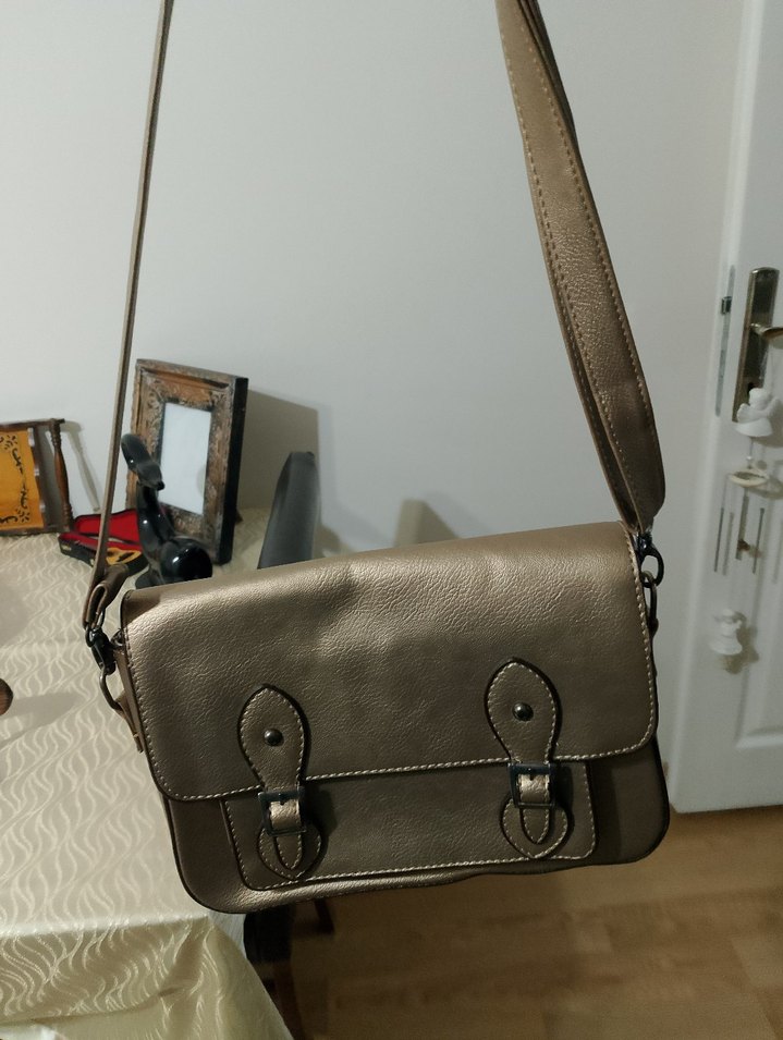 Bej Deri Tokalı Kadın Çantası - Görsel 2