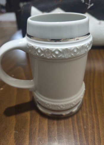 Beyaz Seramik Kupa aslan Kafatası Detaylı - Görsel 4