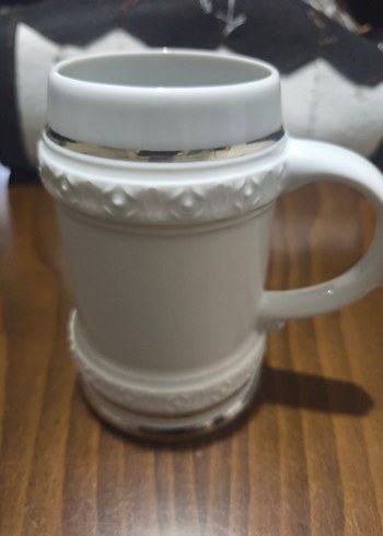 Beyaz Seramik Kupa aslan Kafatası Detaylı - Görsel 2