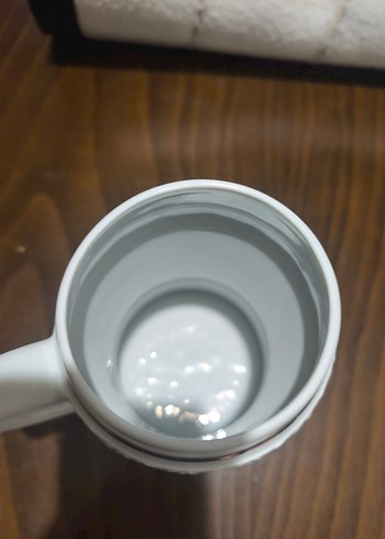 Beyaz Seramik Kupa aslan Kafatası Detaylı - Görsel 3