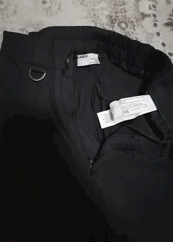 s Beden siyah Renk Pull&bear marka gri paçaları lastikli pantolon