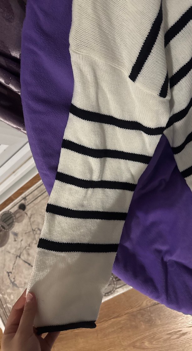 Düğmeli Beyaz Çizgili Kadın Kazak - Görsel 5