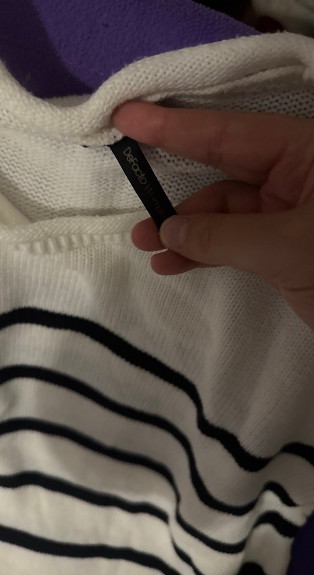 Düğmeli Beyaz Çizgili Kadın Kazak - Görsel 2