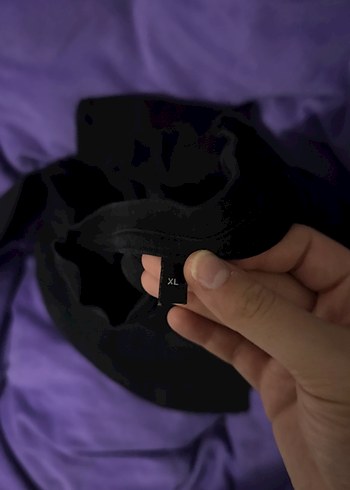 Siyah tek yırtmaç rahat bluz Bluz - Görsel 2