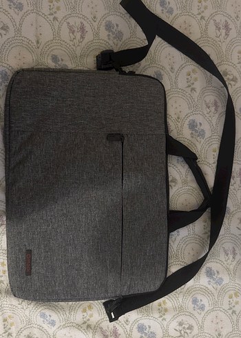 Gri Kadın Laptop Çantası Fermuarlı