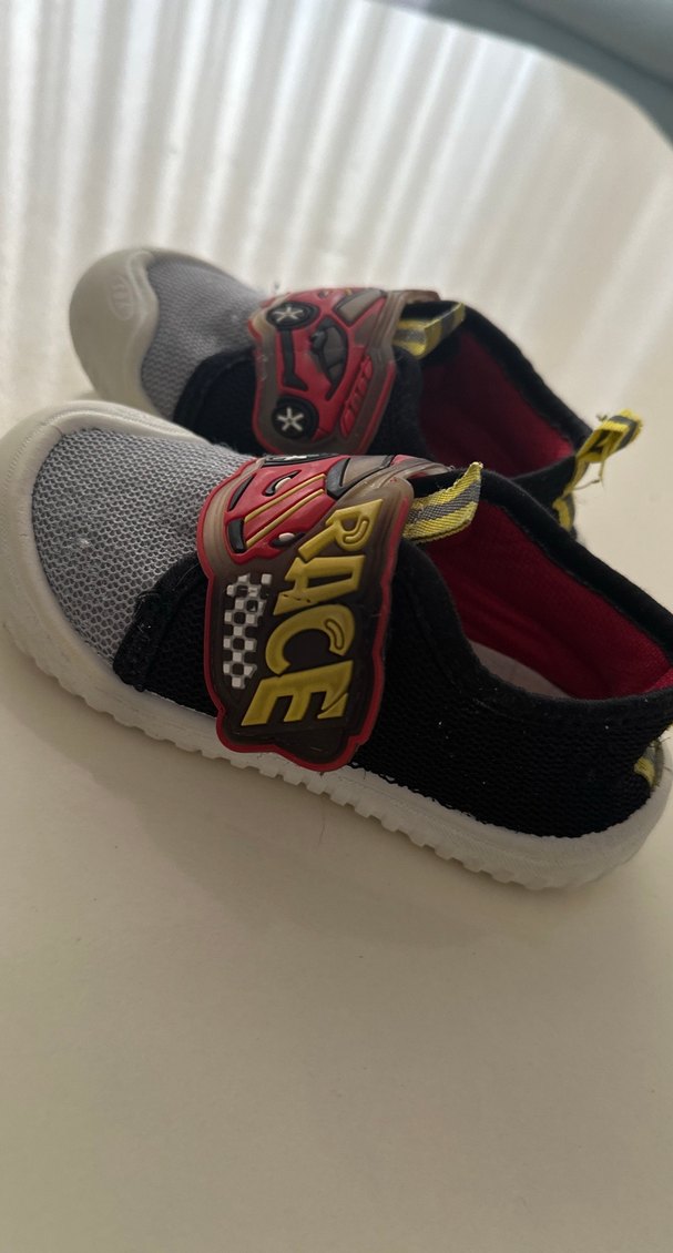 Kırmızı Baskılı Erkek Çocuk Ev Ayakkabısı - Görsel 3