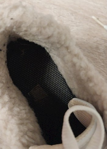 Beyaz Kürklü Dolgu Topuk Kadın Spor Ayakkabı - Görsel 3