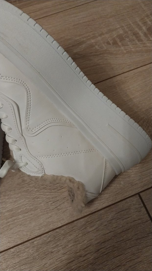 Beyaz Kürklü Dolgu Topuk Kadın Spor Ayakkabı - Görsel 4