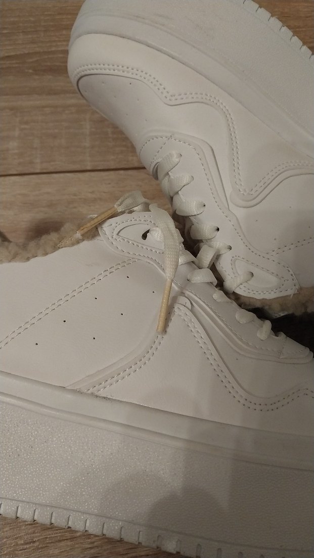 Beyaz Kürklü Dolgu Topuk Kadın Spor Ayakkabı - Görsel 2