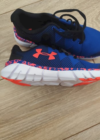 34 Beden mavi Renk #erkek Çocuk ayakkabı Mavi Under Armour Ayakkabısı Velcro