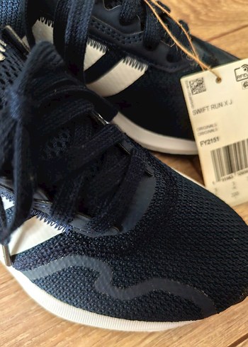 #erkek Çocuk ayakkabı 
Navy Adidas Bağcıklı  Spor Ayakkabı - Görsel 5