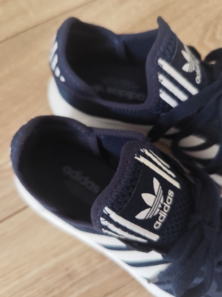 #erkek Çocuk ayakkabı 
Navy Adidas Bağcıklı  Spor Ayakkabı - Görsel 4