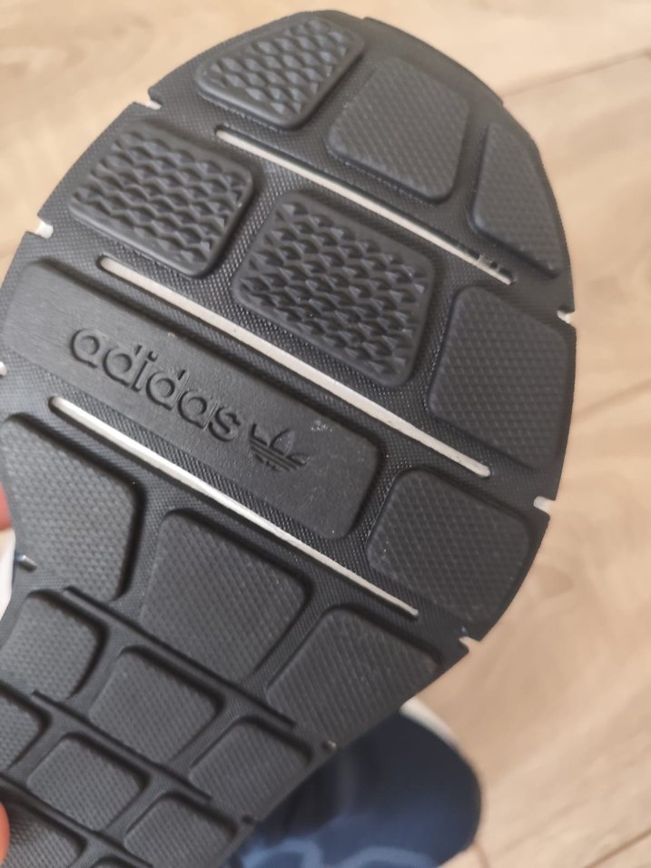 #erkek Çocuk ayakkabı 
Navy Adidas Bağcıklı  Spor Ayakkabı - Görsel 3