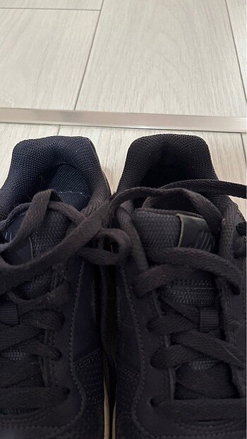 37,5 Beden Nike spor ayakkabı