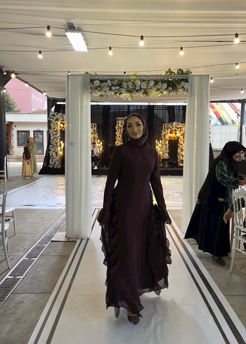 Kahverengi tül elbise - Görsel 3