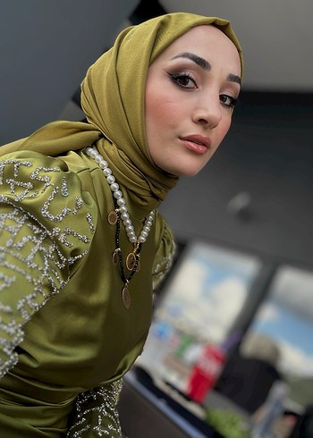 Yağ yeşili kolları taşlı abiye - Görsel 2