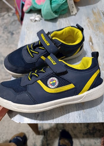 Erkek Çocuk Spor Ayakkabi