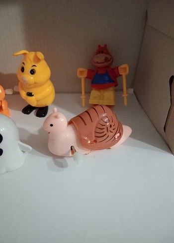 Renkli Karışık Plastik Oyuncak Figürler - Görsel 3