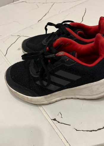 Kırmızı Detaylı Erkek Çocuk Bağcıklı Spor Ayakkabı - Görsel 2