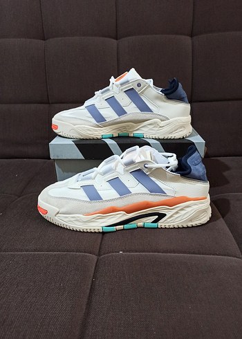Adidas Erkek Beyaz Bağcıklı Spor Ayakkabı