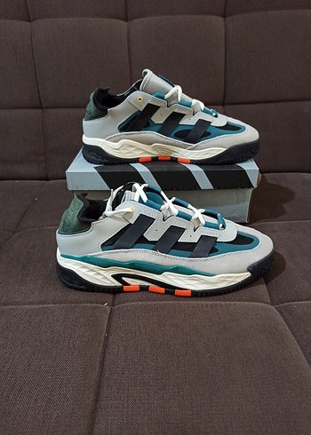 Adidas Çok Renkli Erkek Spor Ayakkabı
