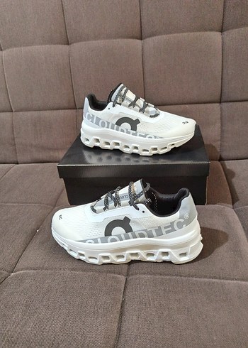 Adidas Cloud On Monster aşırı rahat ve konforlu