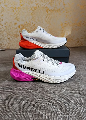 Merrell 37