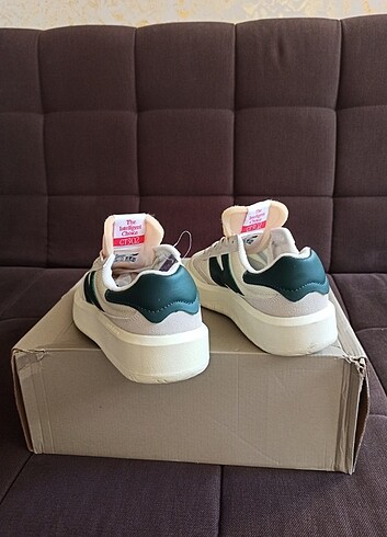 39,5 Beden beyaz Renk New balance