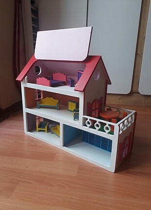 Ikea Ahşap Bebek Evi