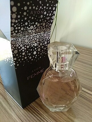 Avon femme parfüm