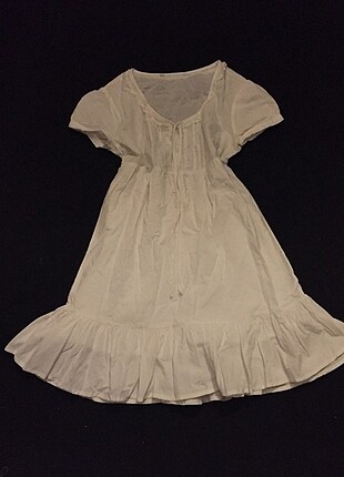 Beyaz kawaii elbise