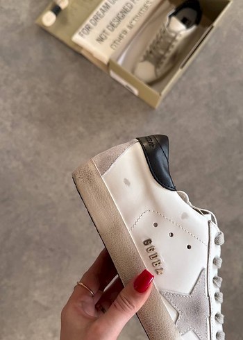 Golden Goose Deluxe - Görsel 3