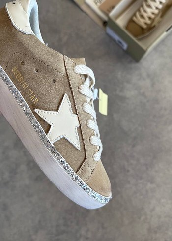 Golden Goose Deluxe - Görsel 3