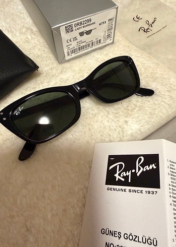 Beden Ray-Ban lady Burbank güneş gözlüğü